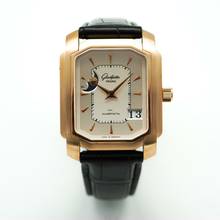 Thumbnail von Glashütte Original Senator Karrée Panoramadatum Mondphase </h1>