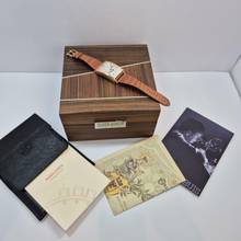 Thumbnail von Roger Dubuis Much More Perpetual Calendar Moonphase Ouro Rosé XL Automático