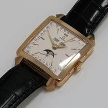 Thumbnail von Omega Museum Cosmic Triple Calendar - Museum Collection </h1>