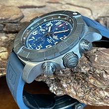 Thumbnail von Breitling Super Avenger Super Avenger Chrono 48 Night Mission - Ref. V13375 </h1>