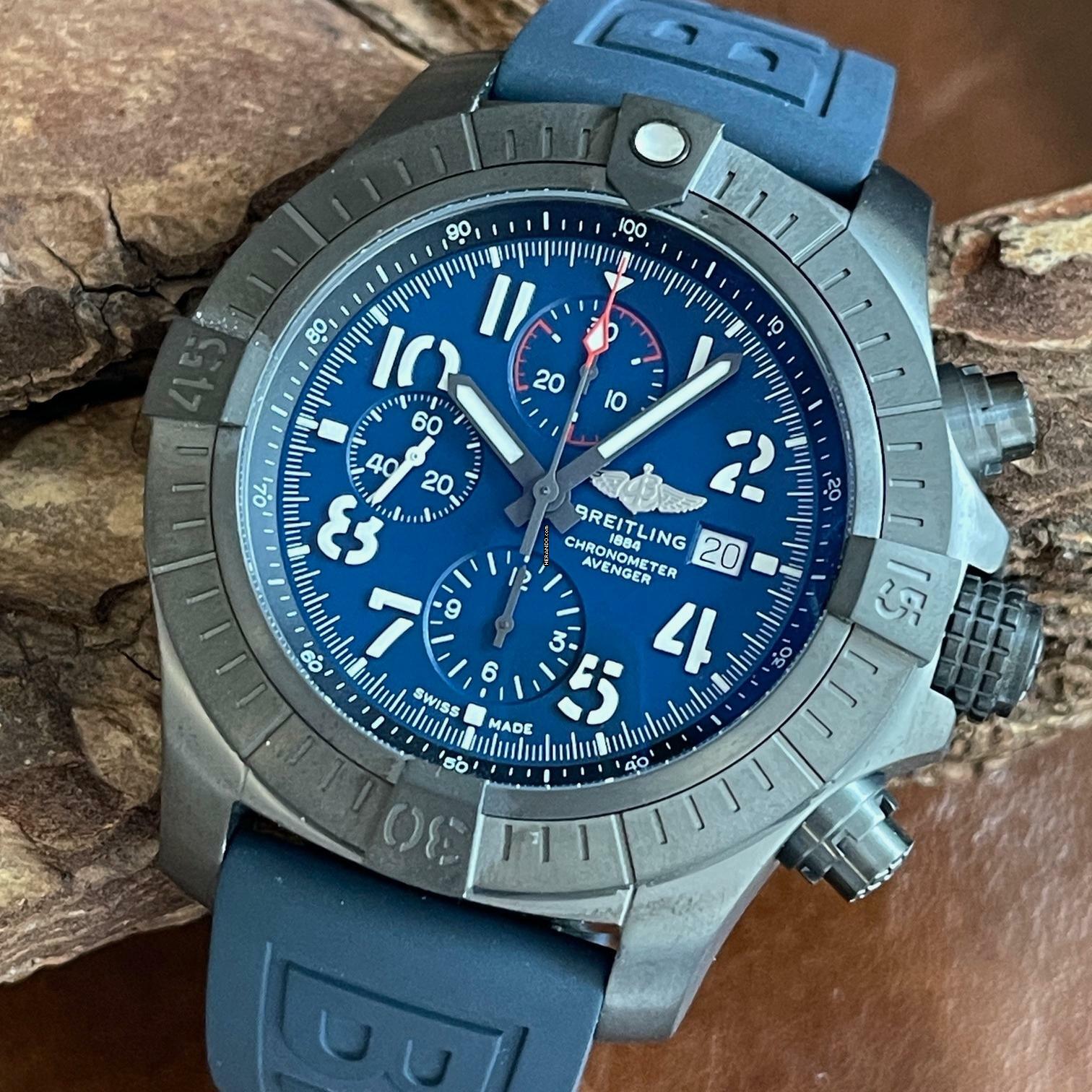 Breitling Super Avenger Super Avenger Chrono 48 Night Mission - Ref. V13375 </h1>