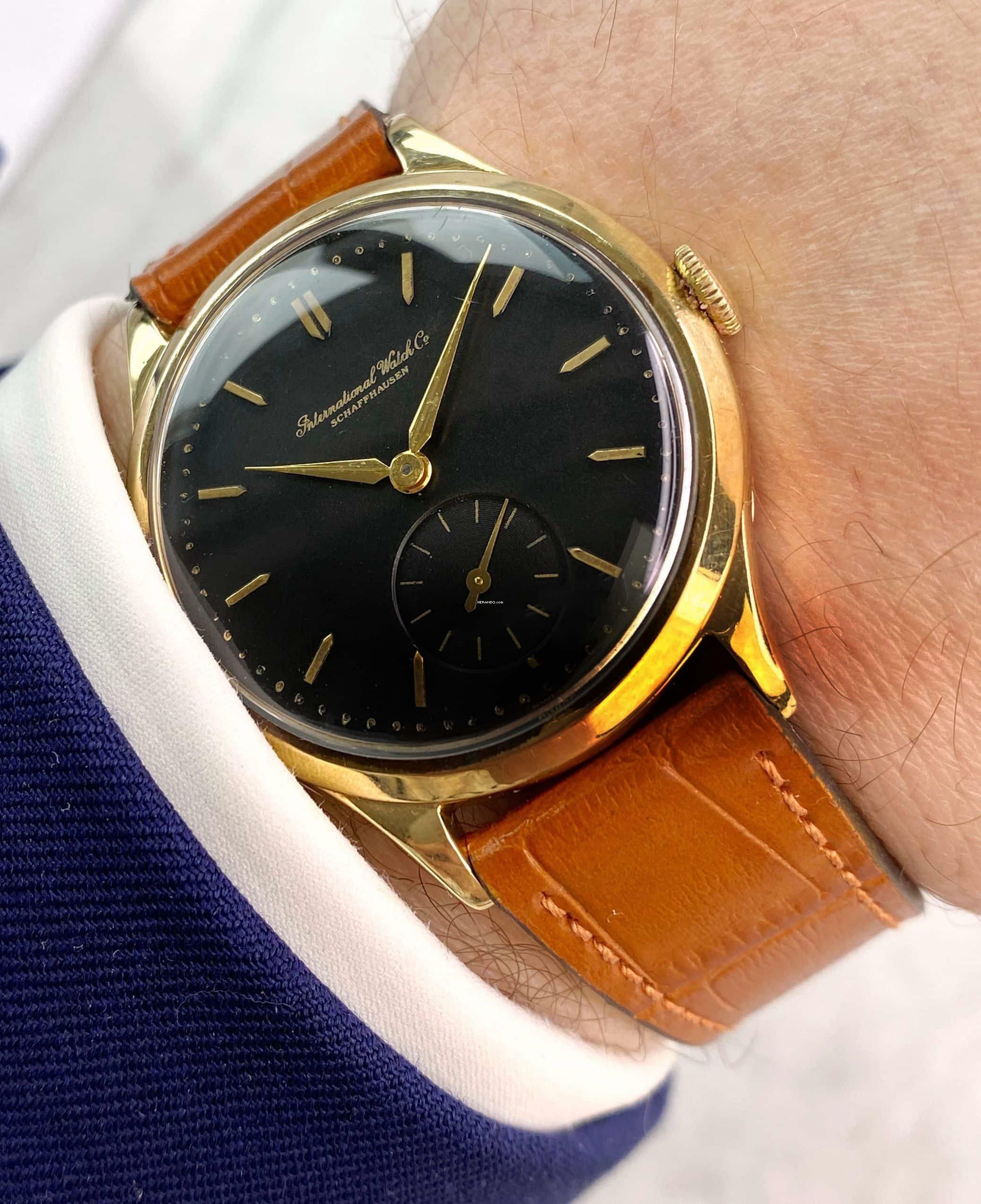 IWC Early Vintage Solid Gold Restored Black Dial 35mm cal 83 dating 1938 </h1>