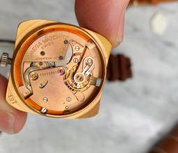 Thumbnail von Omega Bumper Rare Art Deco Case Honeycomb Dial Automatic Bumper 3950 3950