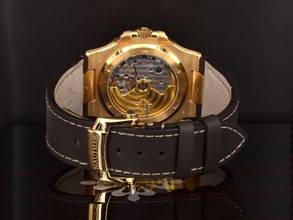 Thumbnail von Patek Philippe Nautilus Super Rare Tiffany Geneva Seal Full Set Like New