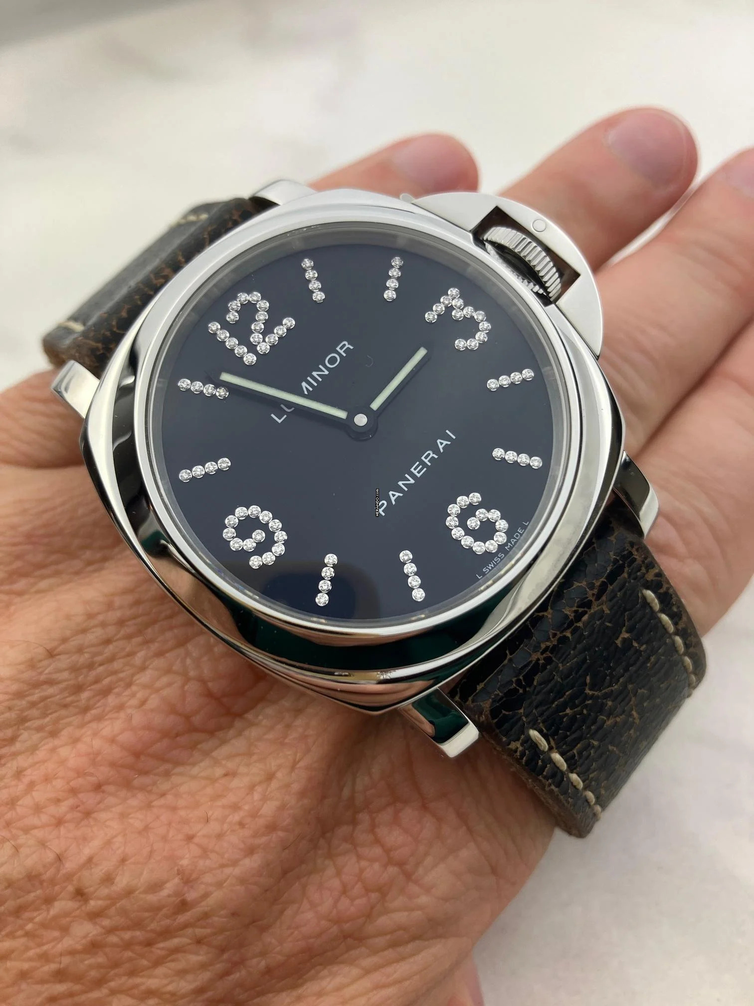 Panerai Luminor Base 44mm/Panerai Diamonds/Panerai Service
