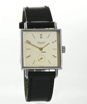  NOMOS Tetra 27 Karat Ref. 472  