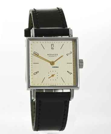  NOMOS Tetra 27 Karat Ref. 472  