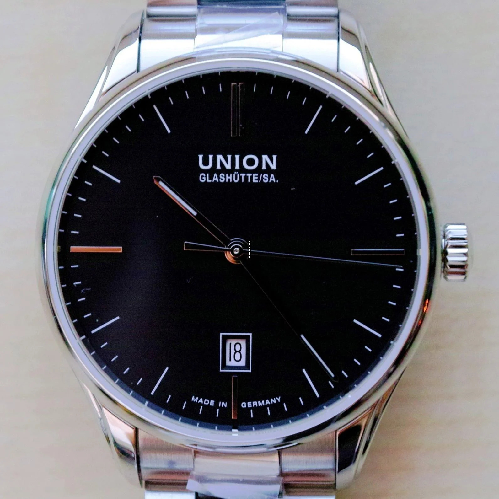 Union Glashütte Viro Datum Date 39 mm Black NEW FULL SET