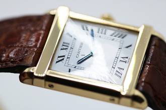 Thumbnail von Cartier Tank Chinoise Ref.8105 Rare Model with orig. Folding clasp in 18kt Gold