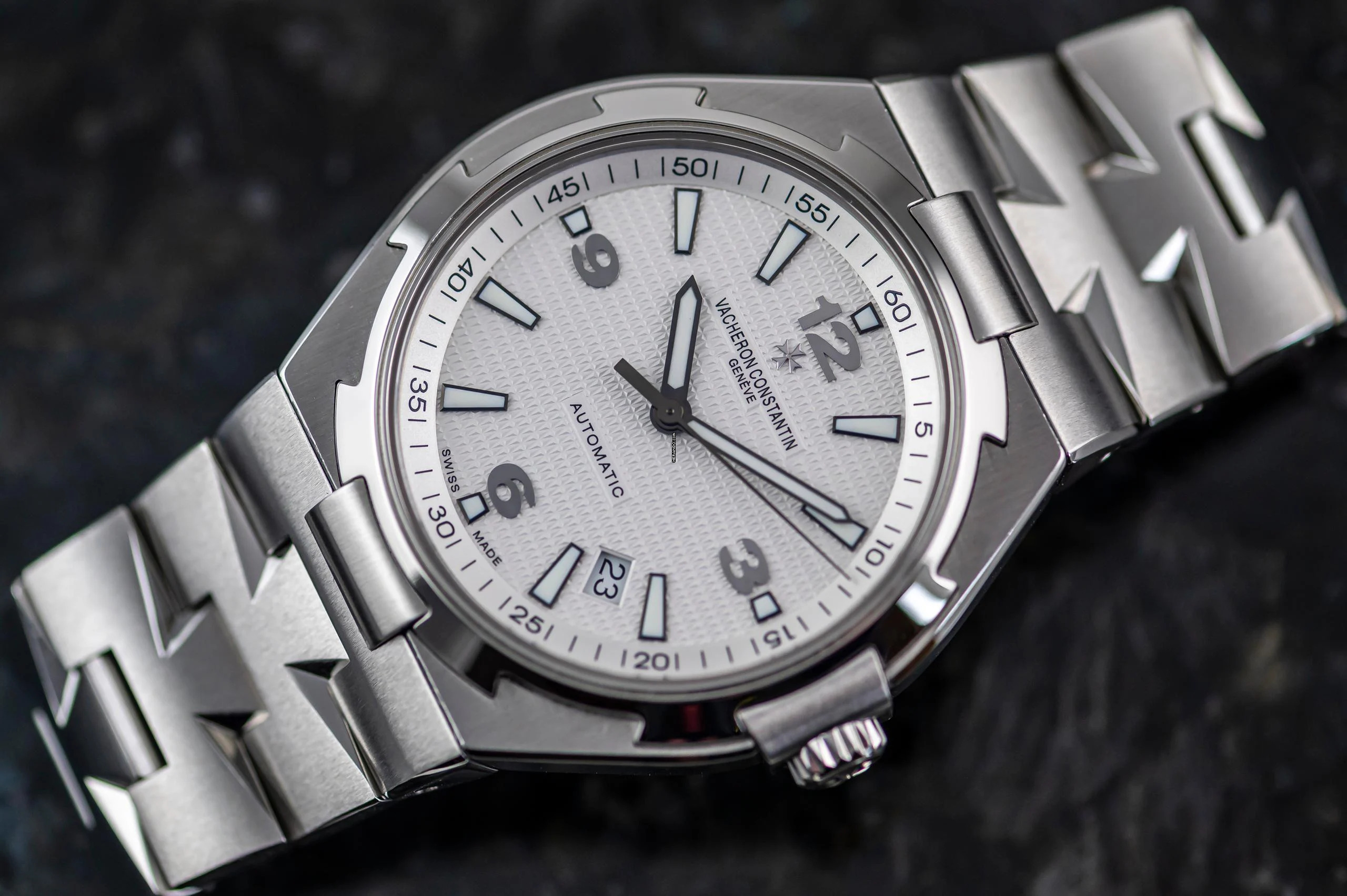 Vacheron Constantin Overseas 47040 | Full Set | VC Service 2021 | Steel | white dial </h1>
