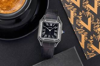 Thumbnail von Cartier Santos Dumont Black Lacquer Handaufzug Herrenuhr Ref. WSSA0046 B&P 2024