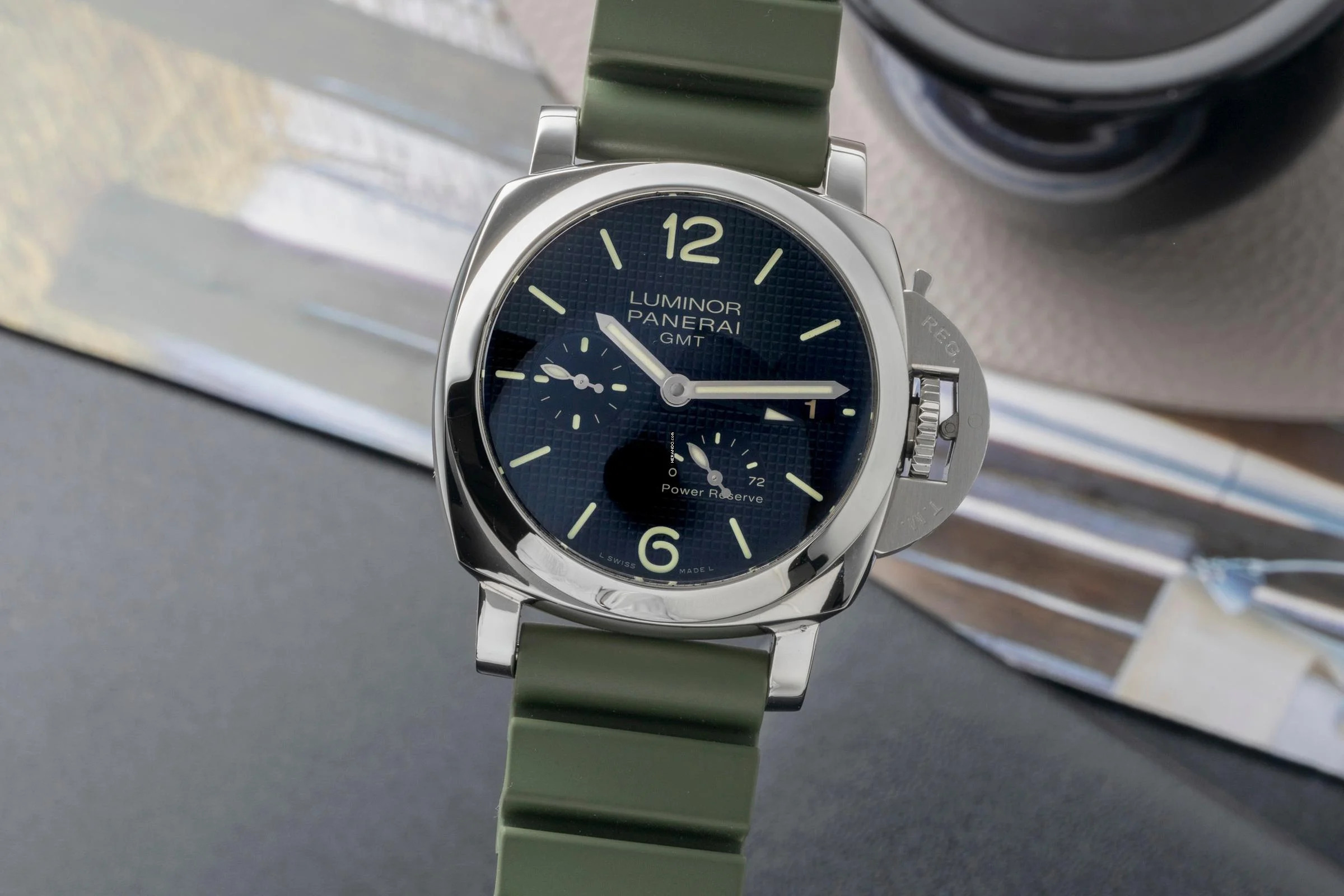 Panerai Luminor 1950 3 Days GMT Power Reserve Automatic Stahl Ref. PAM00537