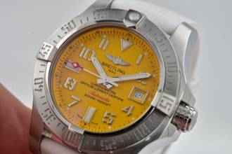 Thumbnail von Breitling Avenger II Seawolf Code Yellow A1733110/I519 A17331