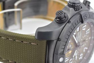 Thumbnail von Breitling Avenger Chronograph 45 Night Mission V13317101L1X1 Green Dial </h1>