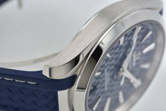 Thumbnail von Omega Seamaster Aqua Terra Blue Dial Tokyo 2020 52212412103001 Limited </h1>