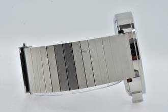 Thumbnail von NOMOS Ahoi Datum Ärzte Ohne Grenzen Limited Edition Date 40mm 551.S2 Ahoi </h1>