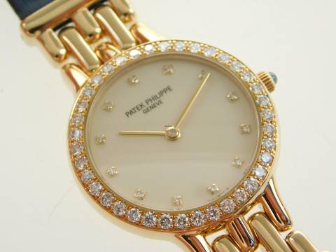  Patek Philippe 18 Karat Gelbgold 4814 Patek Calatrava Lady mit original Brillantbesatz wie Neu </h1> 