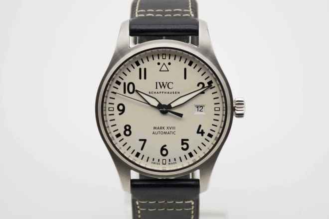  IWC Fliegeruhr Mark XVII perfektes Fullset mit IWC Garantie bis 2027 </h1> 