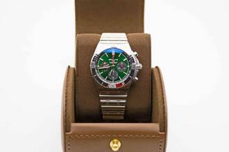 Thumbnail von Breitling Chronomat 42 B01 42 Bentley Green im perfekten Fullset