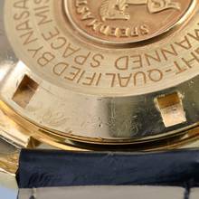 Thumbnail von Omega Speedmaster Professional Moonwatch 27 CHRO C12 Anniversary yellow gold 18KT 1994's Full Set