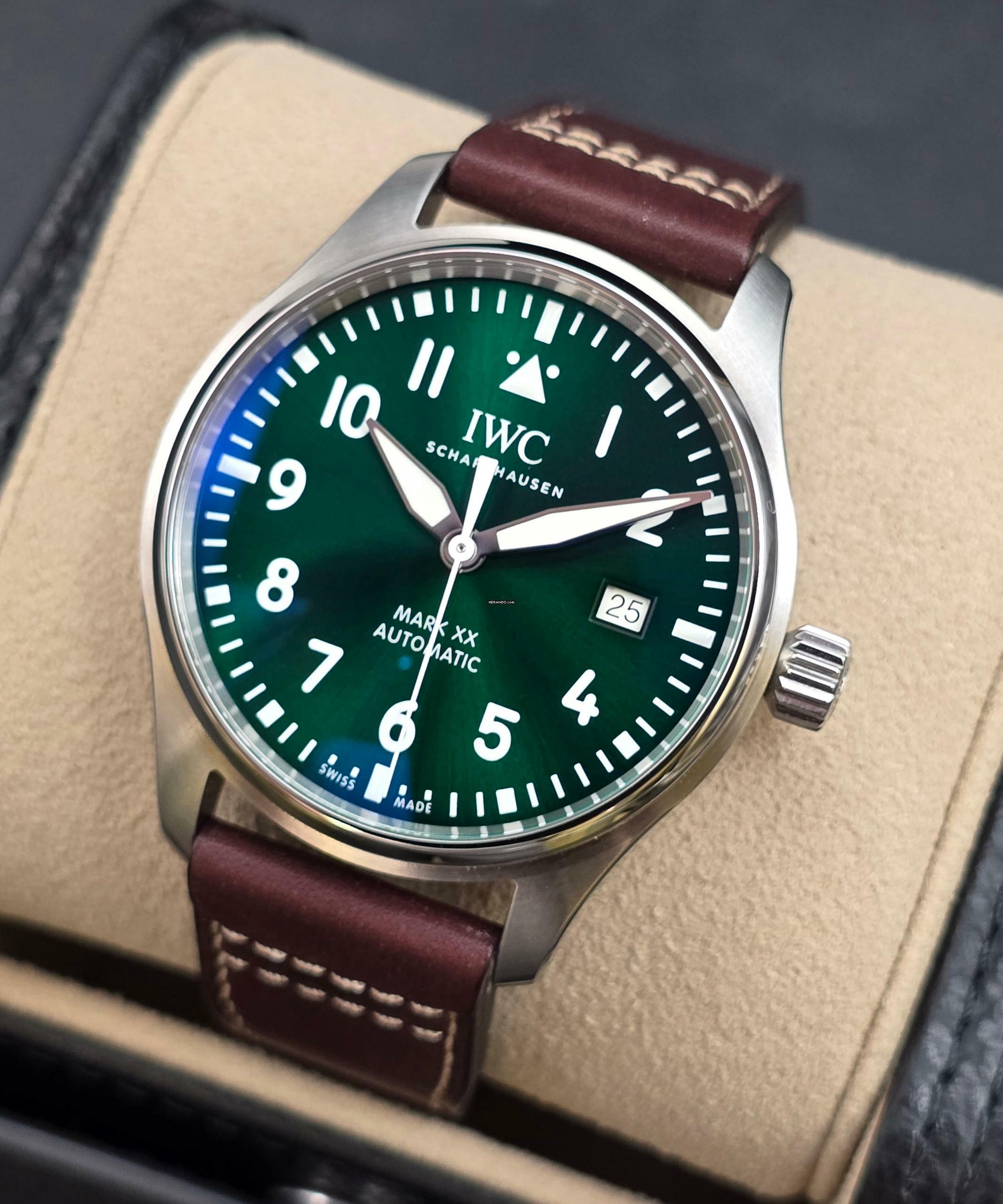 IWC Fliegeruhr Mark Pilot's Watch Mark XX IW328205 Green Dial Unworn/New Condition Full Set 8/2025