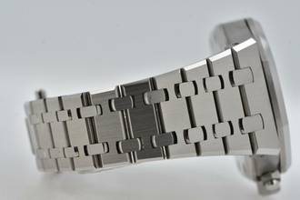 Thumbnail von Audemars Piguet Royal Oak Chronograph 38mm 50th Anniversary Blue Dial 26715ST.OO.1356ST.01