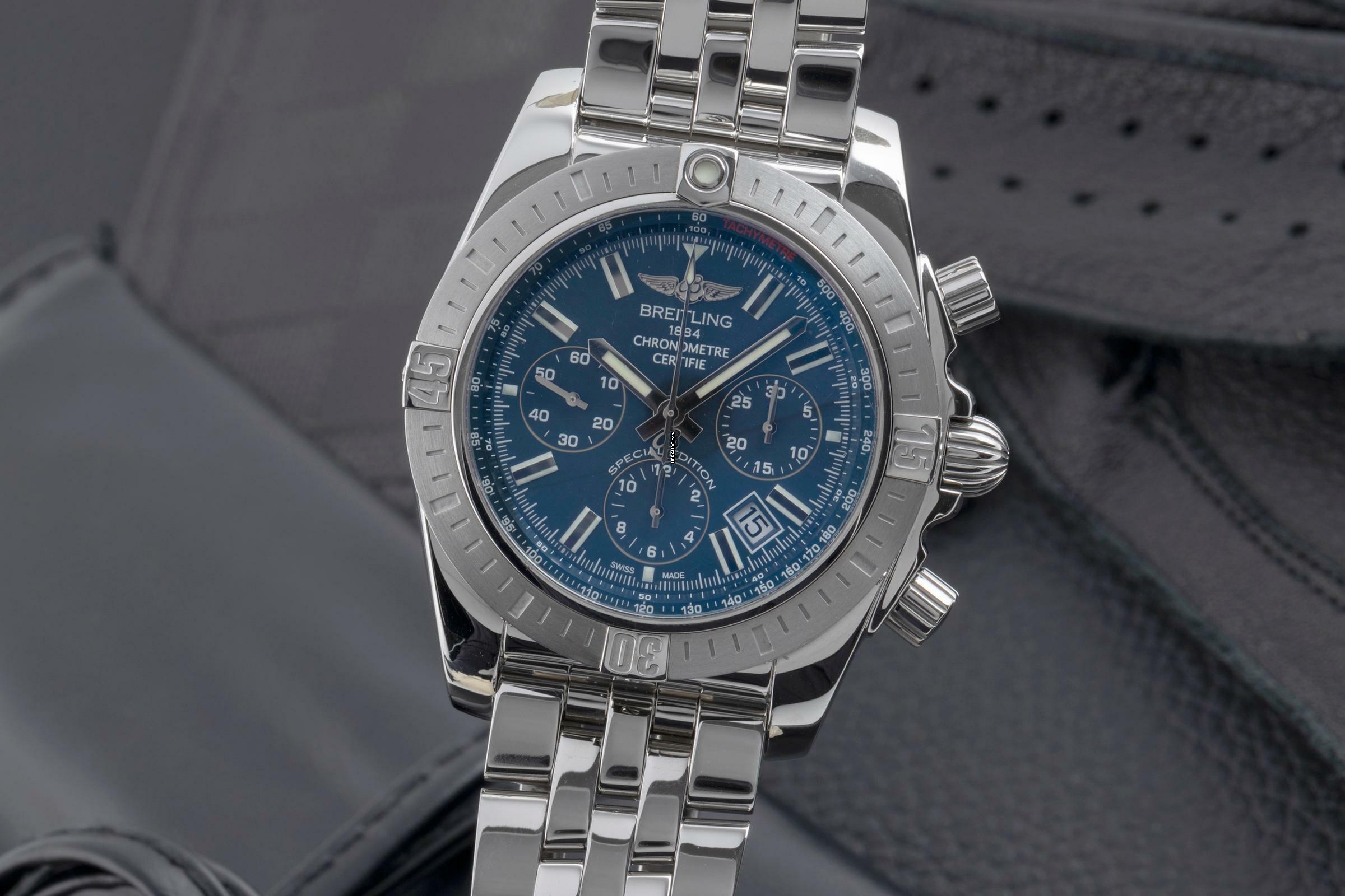 Breitling Chronomat 44 Chronograph Stahl Automatik Ref. AB011511/BF70 B&P 2018