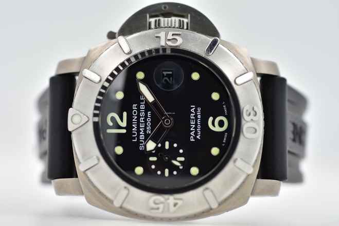 Panerai Luminor Submersible 2500m Limited Edition PAM00285 PAM 285 </h1> 