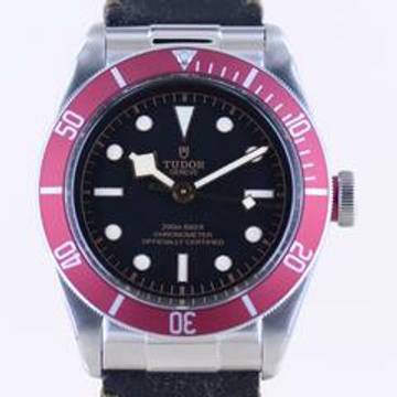  Tudor Black Bay Top Heritage Red Cool Faded 2021 No-Date B+P Diver </h1> 