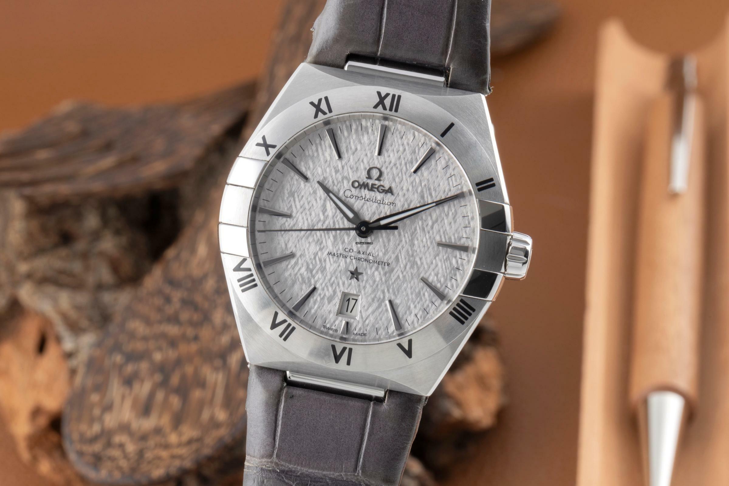 Omega Constellation Stahl Automatik Herrenuhr Ref. 131.13.39.20.06.001 Papiere