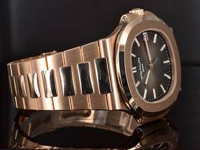 Thumbnail von Patek Philippe Nautilus 5711/1r-001 Cal. 26-330 Sc Rose Gold