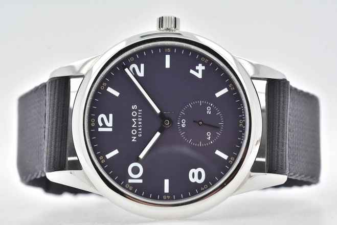  NOMOS Club Automat Navy 175 Limited Edition Blue Dial 753.S2  