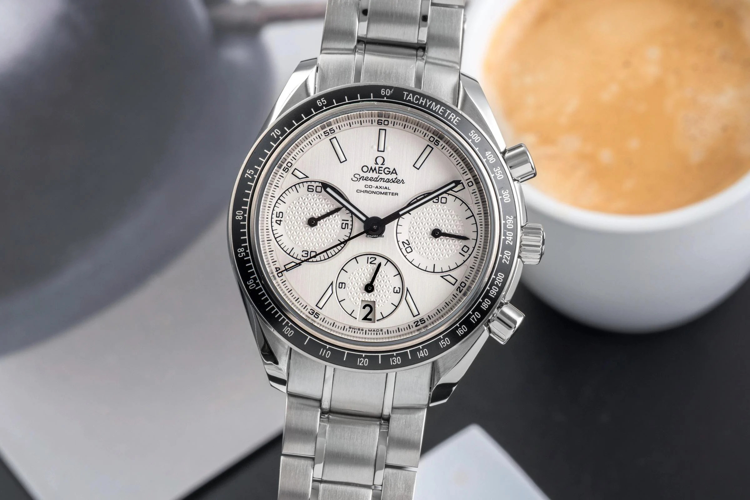 Omega Speedmaster Racing Chronograph Automatik Herrenuhr Ref 326.30.40.50.02.001