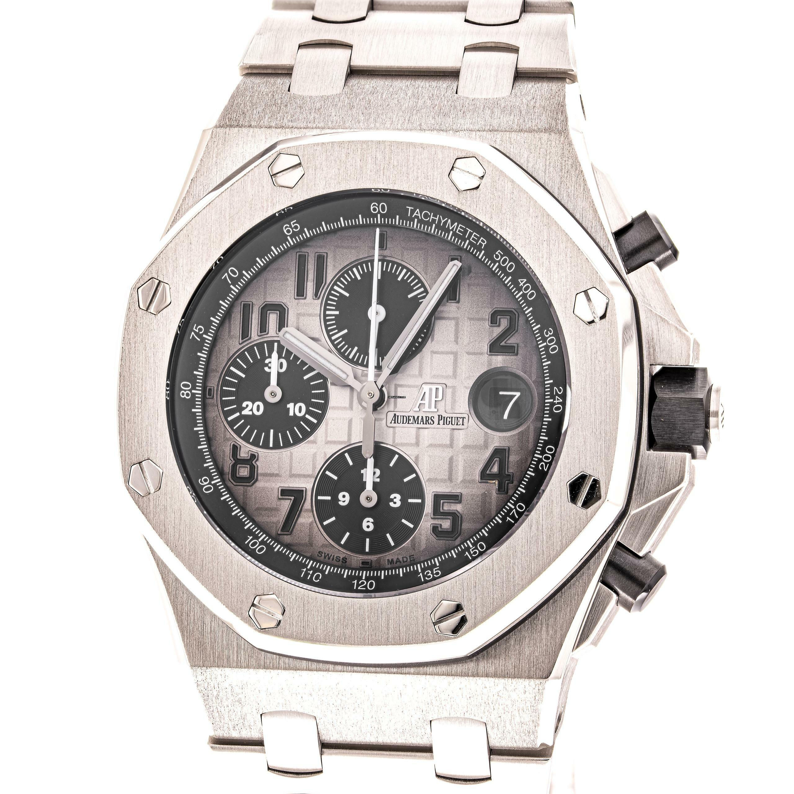 Audemars Piguet Royal Oak Offshore Chronograph Platin 42 – 26470PT.OO.1000PT.01 – like NEW – 2017 Full Set