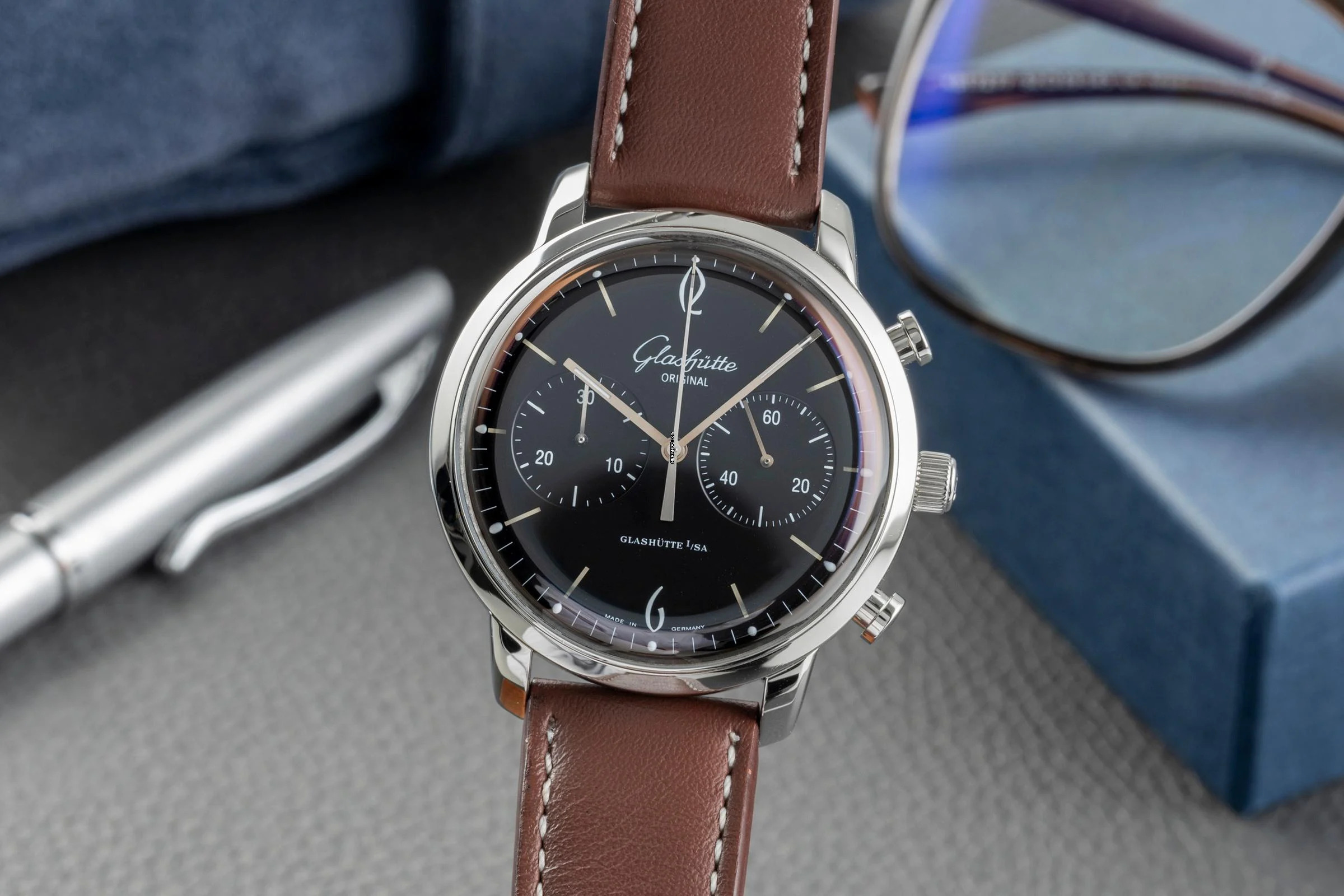 Glashütte Original Sixties Chronograph Senator Sixties Chronograph Ref 1-39-34-02-22-04 Papiere 2010