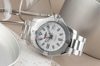 Thumbnail von Breitling Avenger GMT Stahl Automatik Herrenuhr A32397101A1A1 B&P