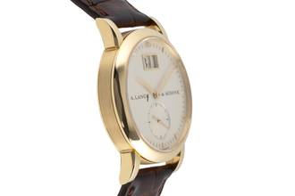 Thumbnail von A. Lange & Söhne Saxonia Großdatum 18K Gold Handaufzug 105.021 B&P 1999