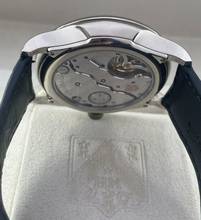 Thumbnail von H.Moser & Cie. Venturer Small Seconds Xl Whitegold Full set year 2019 Blue dial Top condition with box+papers