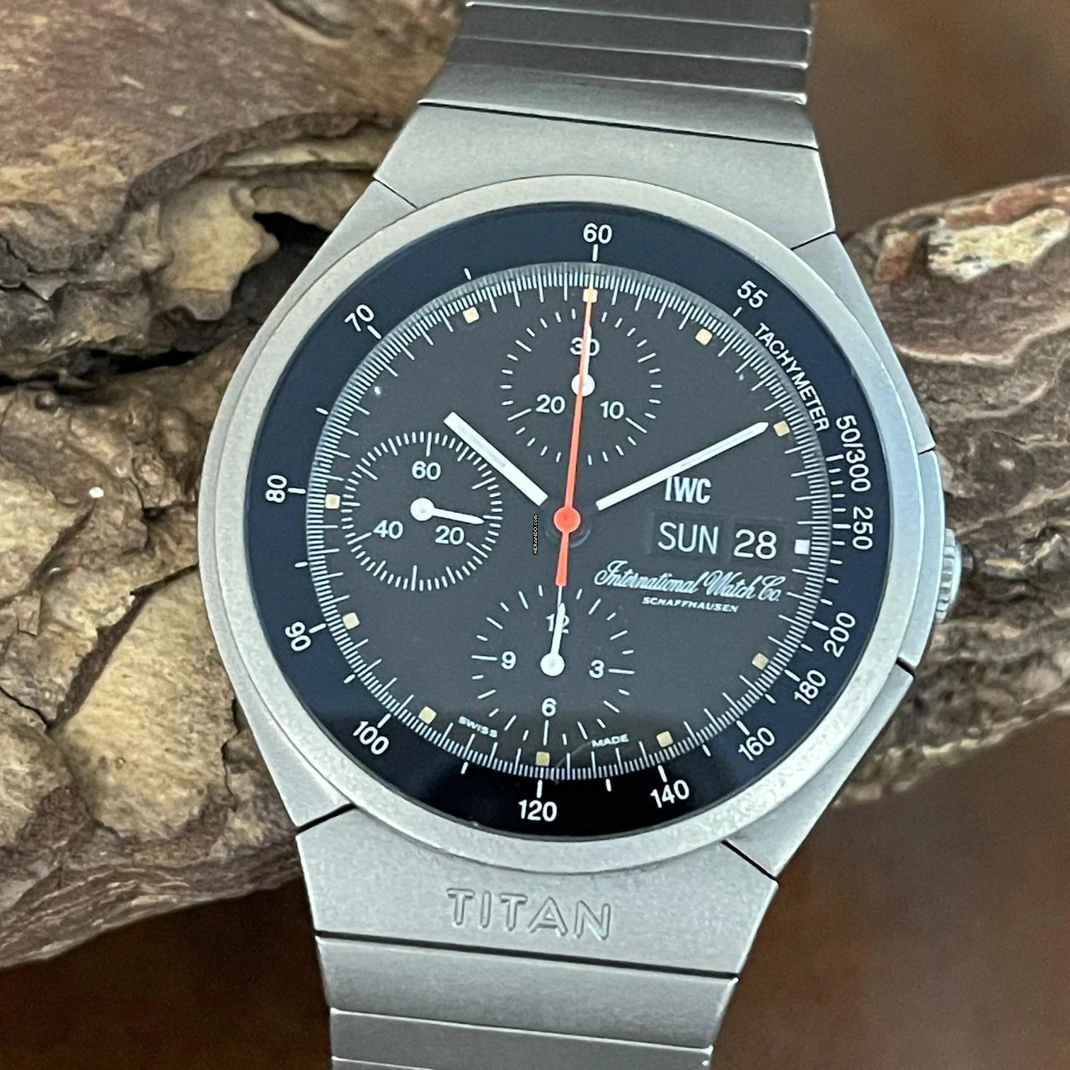 IWC Porsche Design Chronograph Titan Calibre 790 - UNPOLIERT - Ref. IW3702 RED HAND