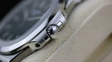 Thumbnail von Patek Philippe Nautilus Green - like New - Fullset - 2021