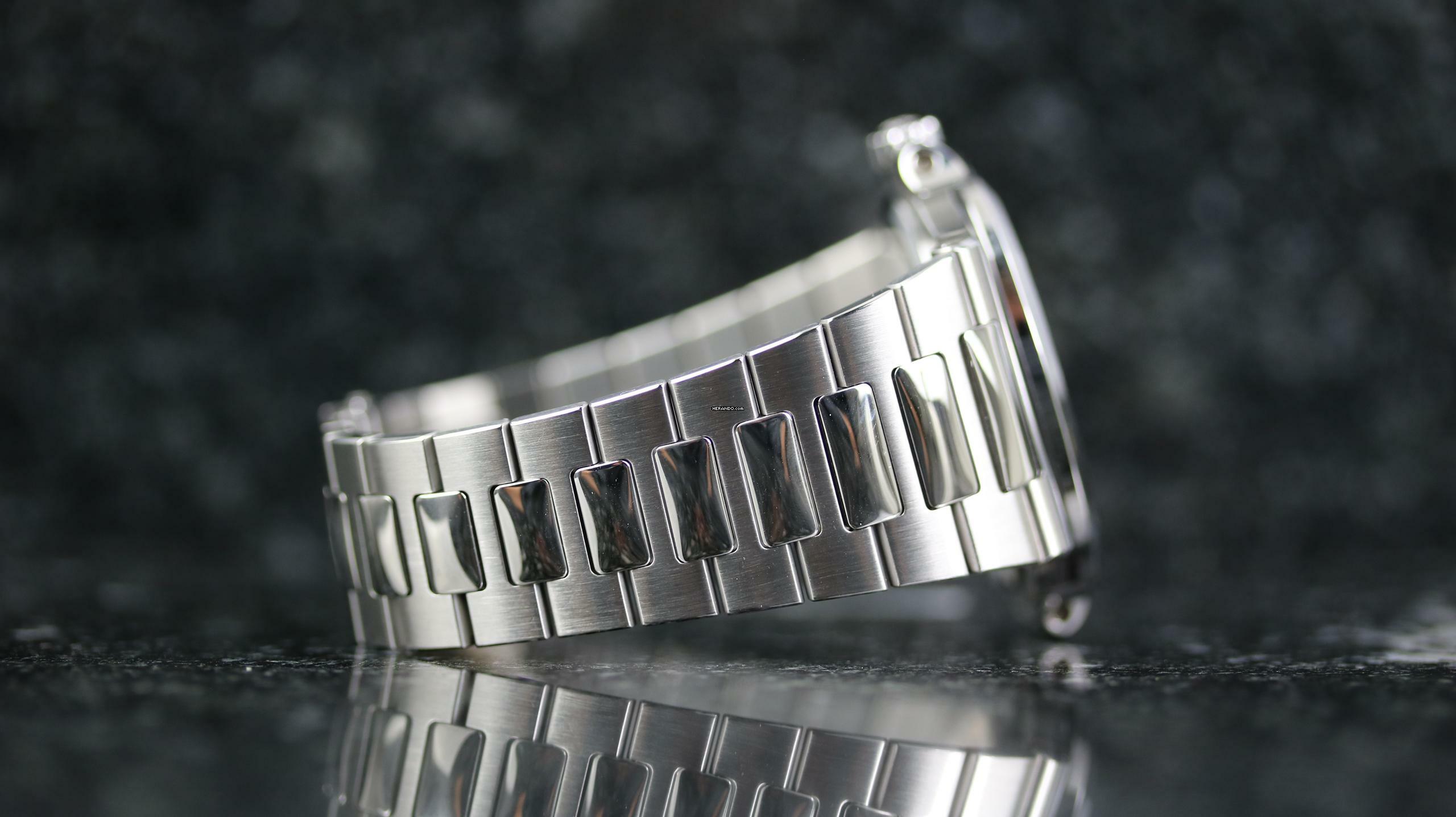 Patek Philippe Nautilus Green - like New - Fullset - 2021