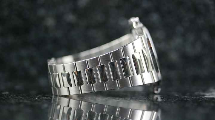  Patek Philippe Nautilus Green - like New - Fullset - 2021 