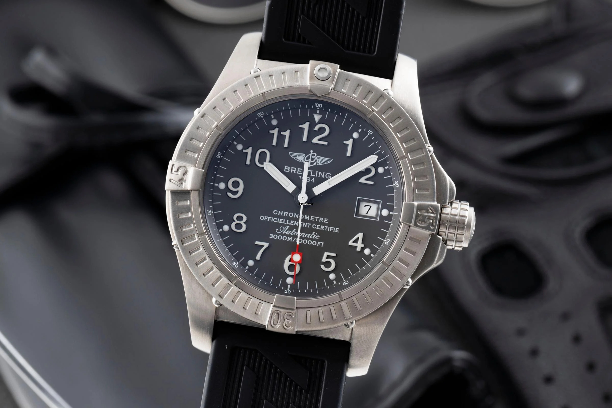 Breitling Avenger Seawolf Grey Dial Titan Automatik Herrenuhr Ref. E17370 B&P