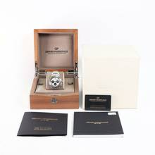 Thumbnail von Girard Perregaux Laureato Chronograph NEW