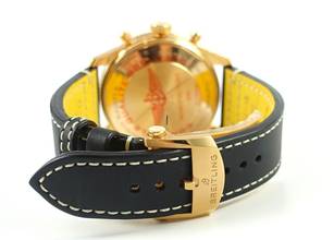 Thumbnail von Breitling Classic Avi Chronograph 42 P-51 Mustang Rosegold Unworn Box+Papers