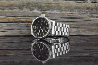 Thumbnail von Omega Genève Dynamic Automatic 5200.50.00 Black Tritium Vintage Military