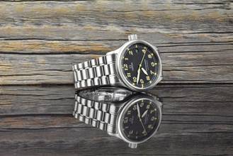 Thumbnail von Omega Genève Dynamic Automatic 5200.50.00 Black Tritium Vintage Military