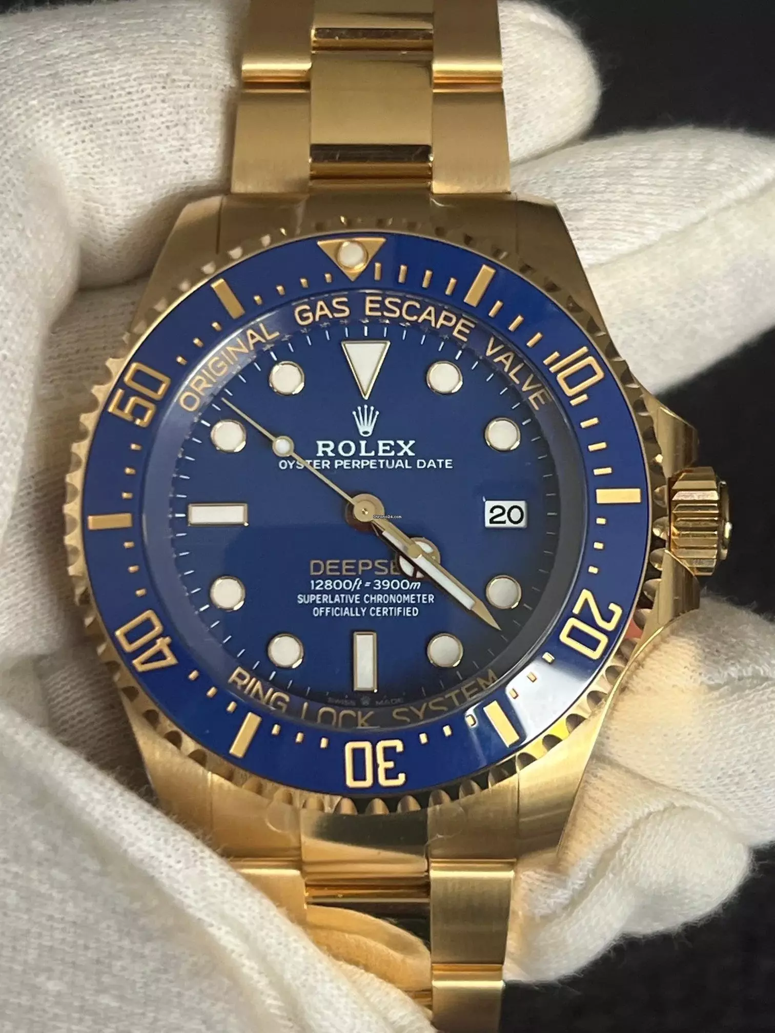 Rolex Sea-Dweller Deepsea 136668LB Deepsea NEU Box & Papiere - VERKLEBT selten Sofort lieferbar Full-Set Komplett-Verklebt-mit QR Code !
