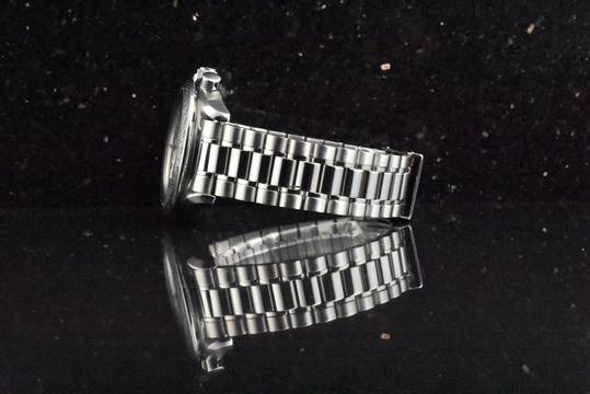  Omega Speedmaster Date Automatic 39MM 35118000 Blue Dial Vintage 1994 