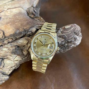  Rolex Day-Date 36 Day-Date 36 - Factory Diamant Roman Dial - Ref. 18238 